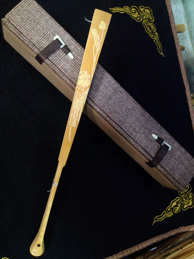 玉竹留青竹刻水滴头折扇扇骨