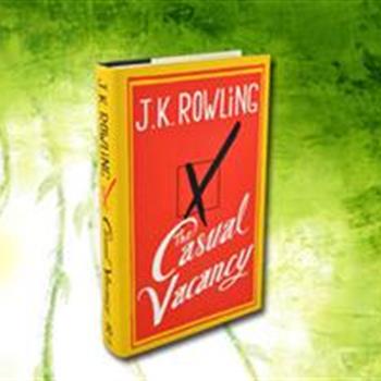 16开精装英文原版《偶发空缺》（The Casual Vacancy），是英国作家、“哈利·波特之母”J.K.罗琳第一本为成人创作的小说，一本发人深省又时刻充满惊喜的黑色幽默小说。此书仅在英国一国就轻易创出销售量过百万册的佳绩。原价198元，现团购价45元包邮！